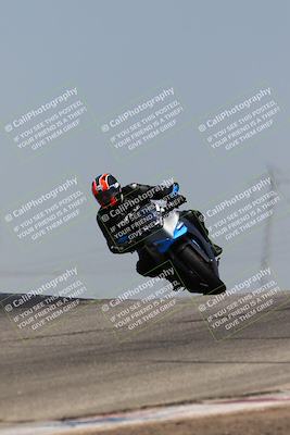 media/May-22-2023-Fastrack Riders (Mon) [[ae7626d9d8]]/Level 2/1230pm (Outside Grapevine)/